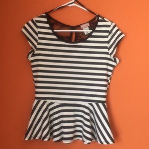 Women’s strip blouse